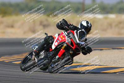 media/Nov-06-2023-Moto Forza (Mon) [[ce023d0744]]/3-Intermediate Group/Session 3 (Turn 16)/